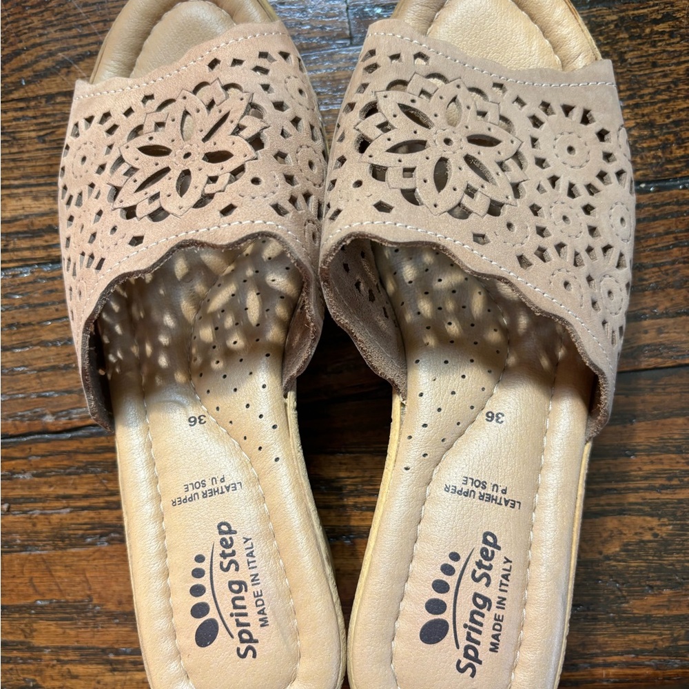 Spring Step size 36 open toe sandal